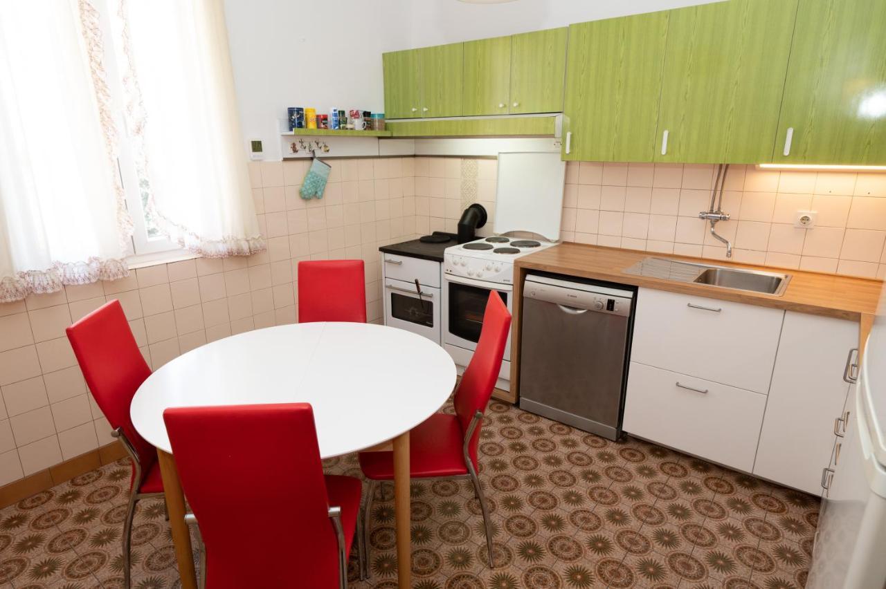Piano Apartment シベニク エクステリア 写真